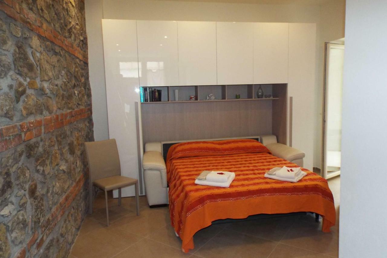 Cefalu Studio Room And Apartments Luaran gambar
