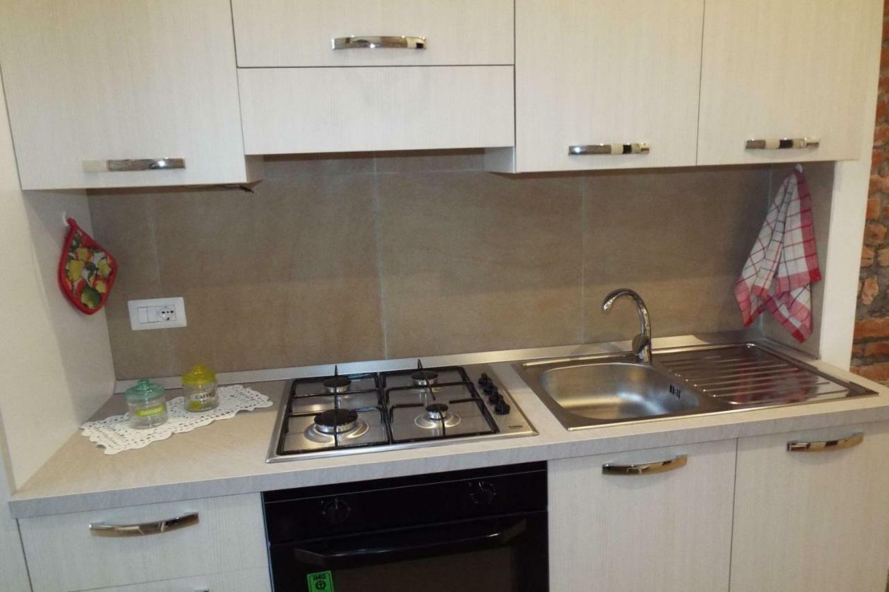 Cefalu Studio Room And Apartments Luaran gambar