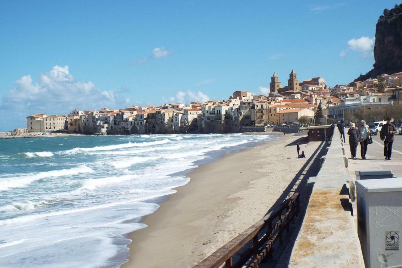 Cefalu Studio Room And Apartments Luaran gambar