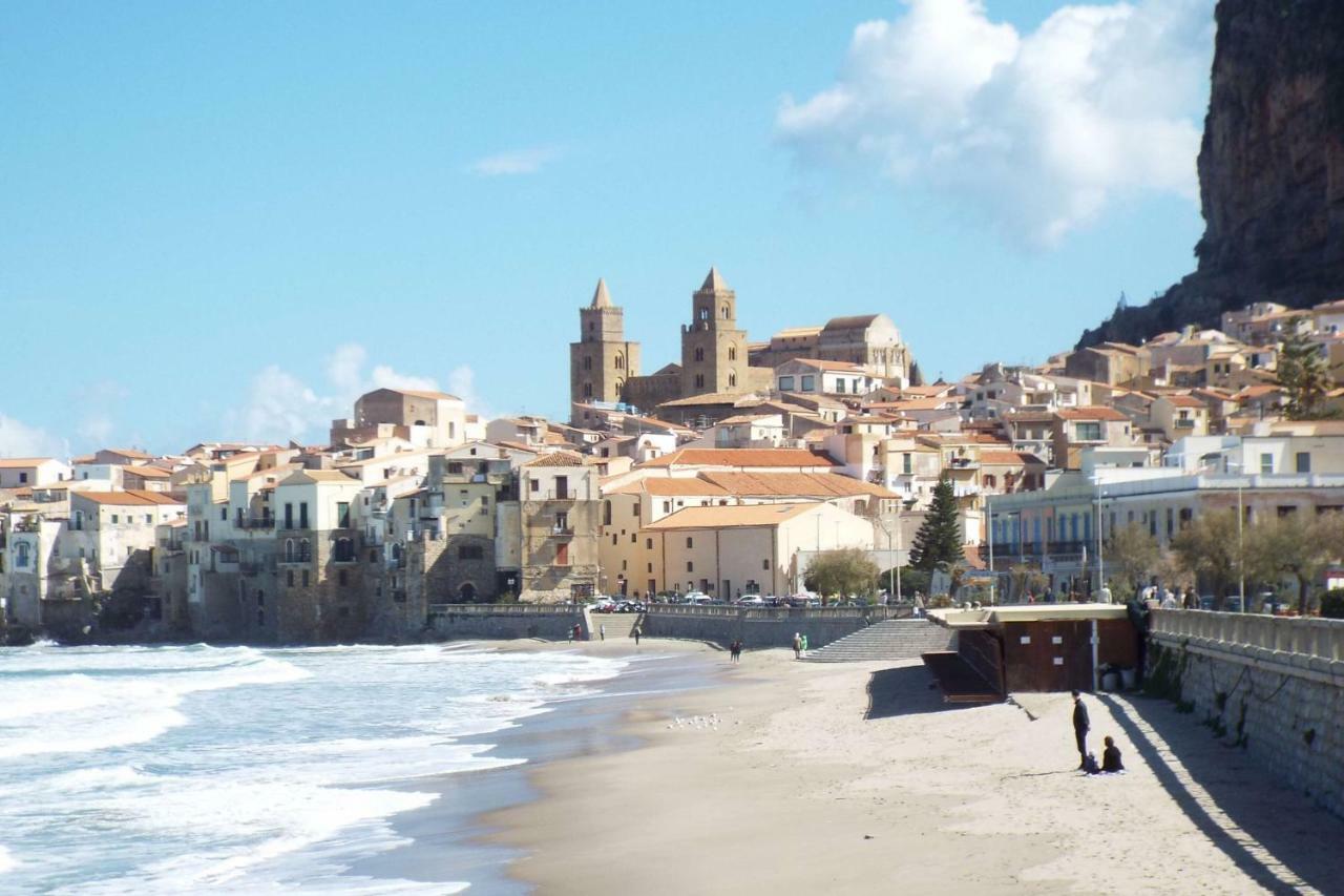 Cefalu Studio Room And Apartments Luaran gambar