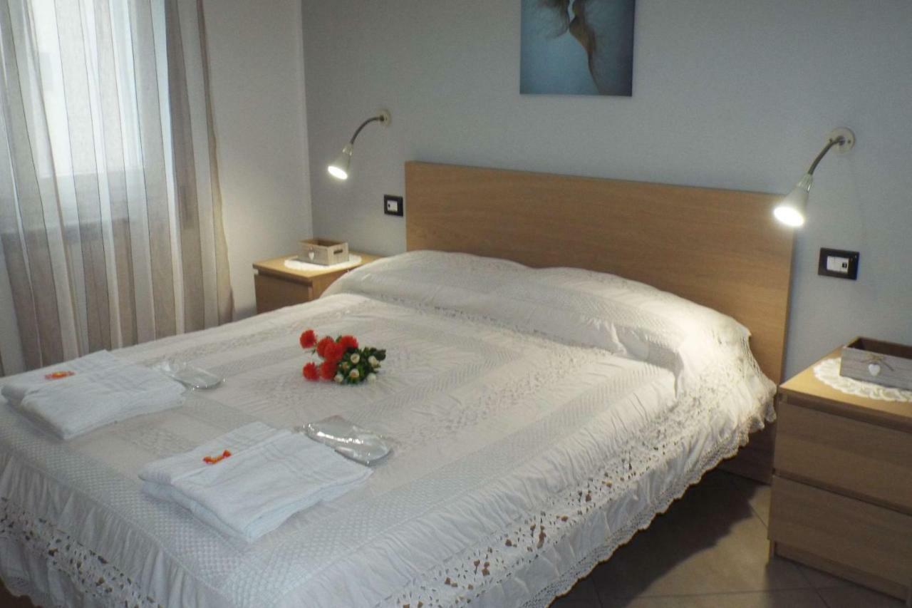 Cefalu Studio Room And Apartments Luaran gambar