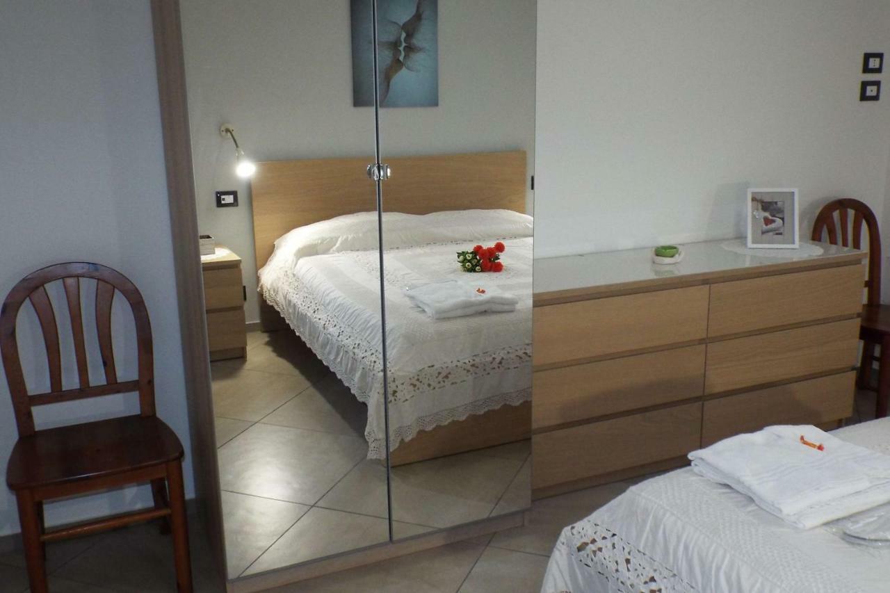 Cefalu Studio Room And Apartments Luaran gambar