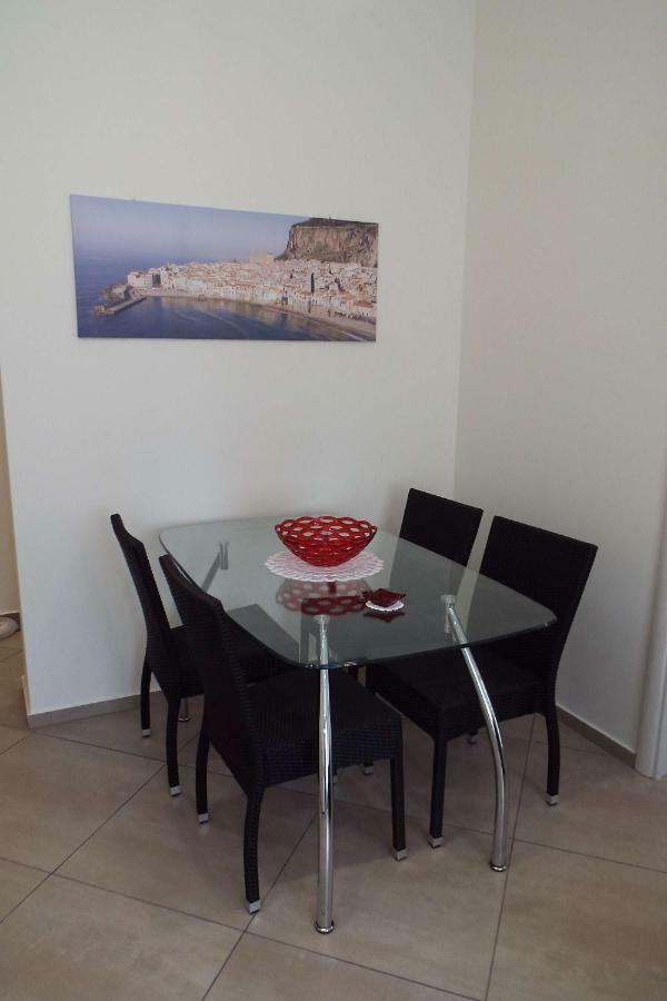 Cefalu Studio Room And Apartments Luaran gambar