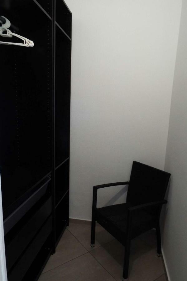 Cefalu Studio Room And Apartments Luaran gambar